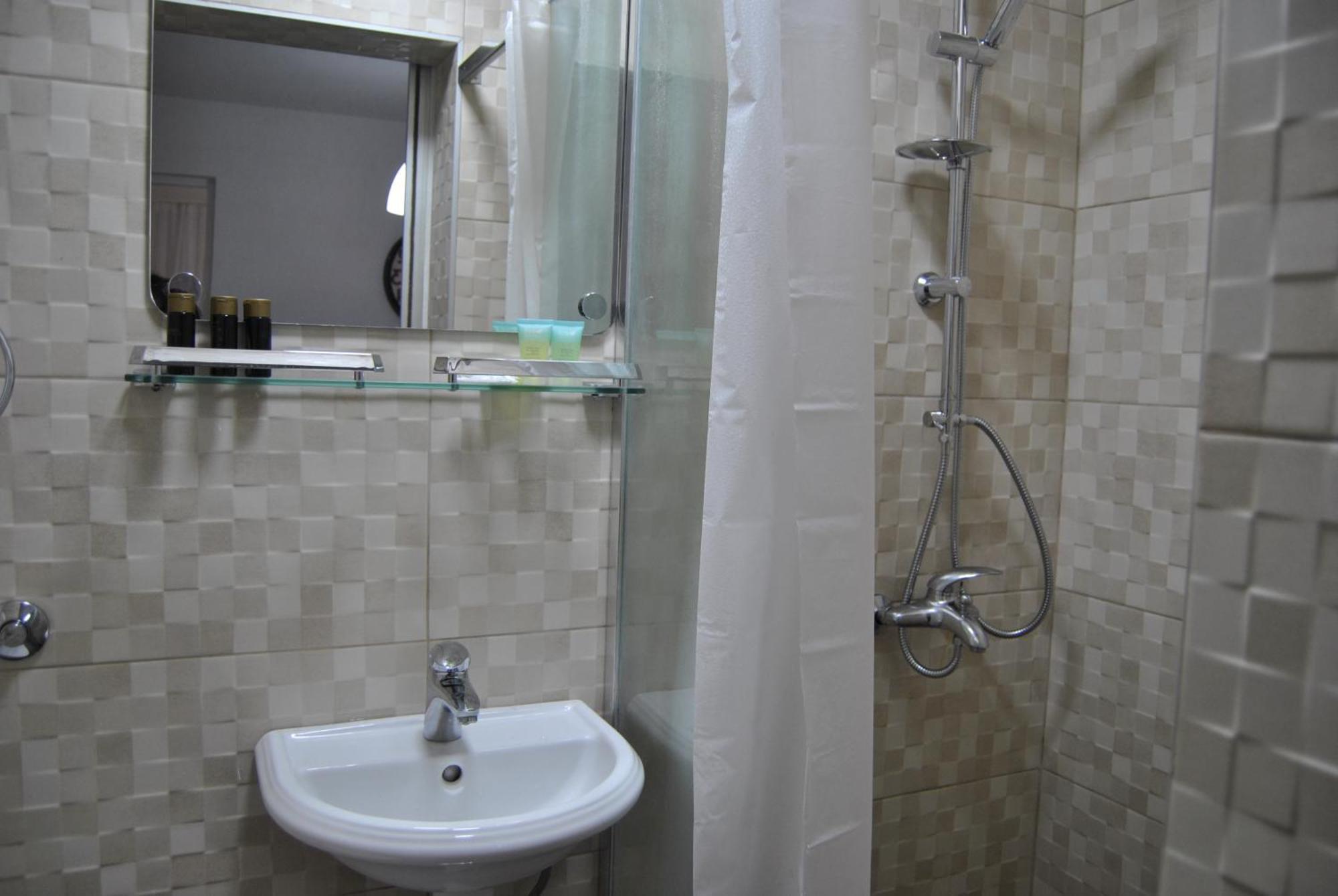 Apartment Family & Friends -free Parking *