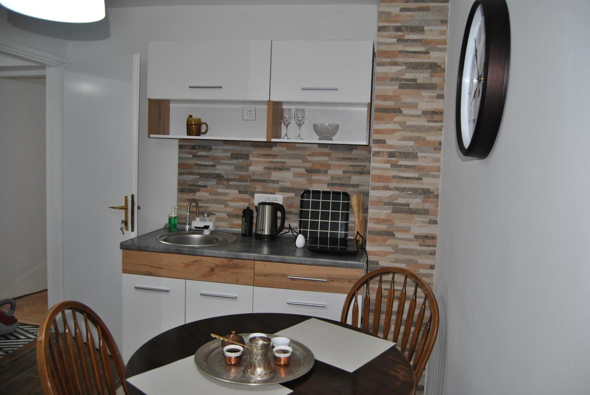Apartment Family & Friends -free Parking Sarajevo