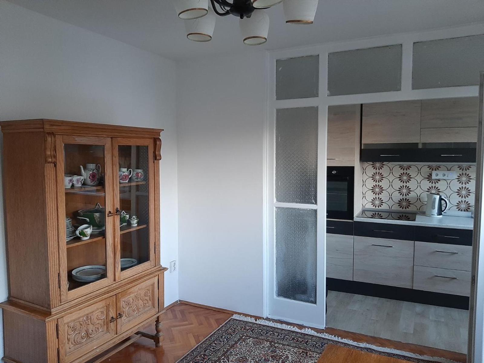 Apartment Family & Friends -free Parking *
